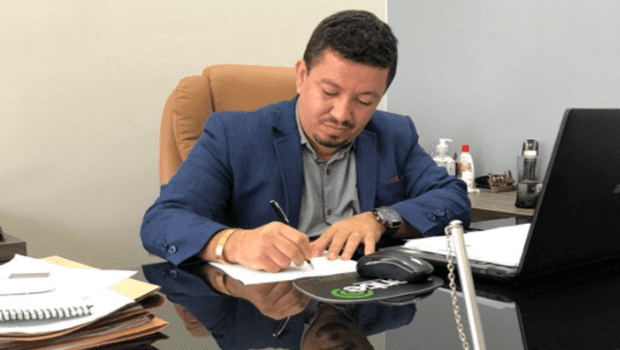 Eleições 2026: Nos bastidores, Aparecido Costa avança como nome do grupo de Fião e Renato